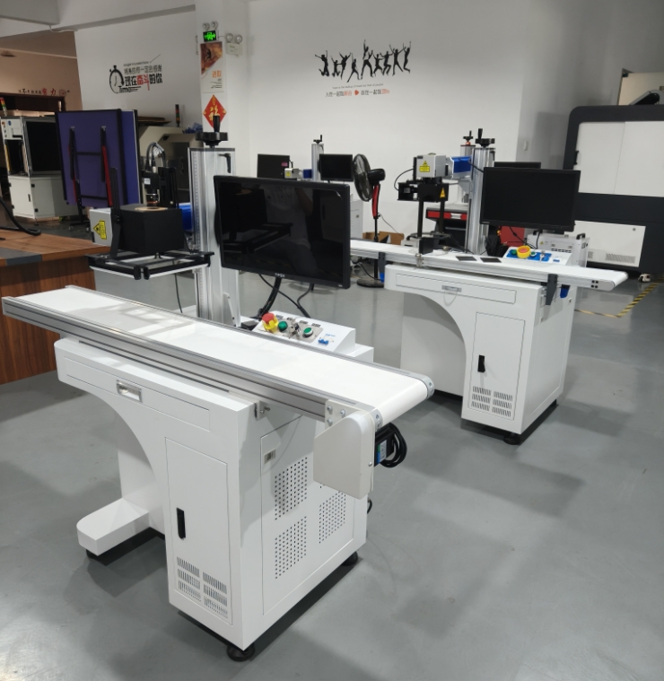 視覺定位激光打標(biāo)機(jī).jpg